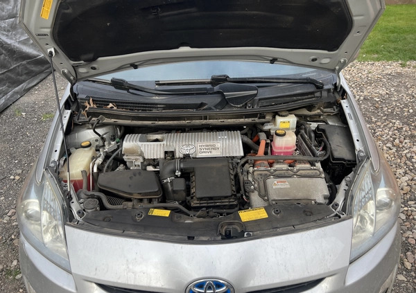 Toyota Prius cena 27900 przebieg: 118000, rok produkcji 2010 z Kobyłka małe 29